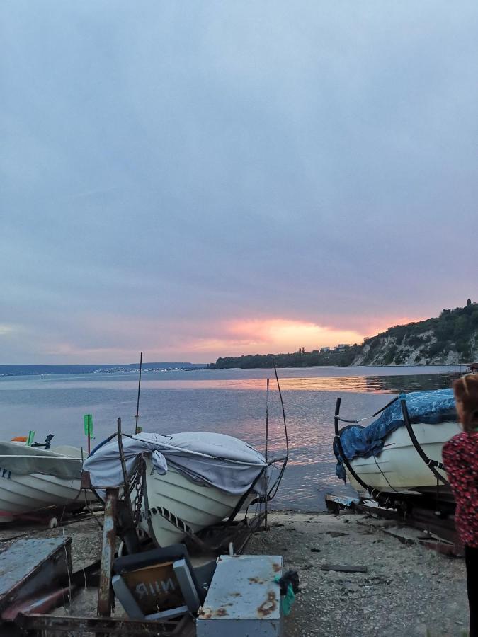 Luxury Apartment Amalfi 300 M From The Beach 바르나 외부 사진